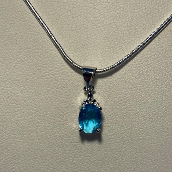 Aquamarine Charm Women's Necklace NEW - Picture 1 of 3